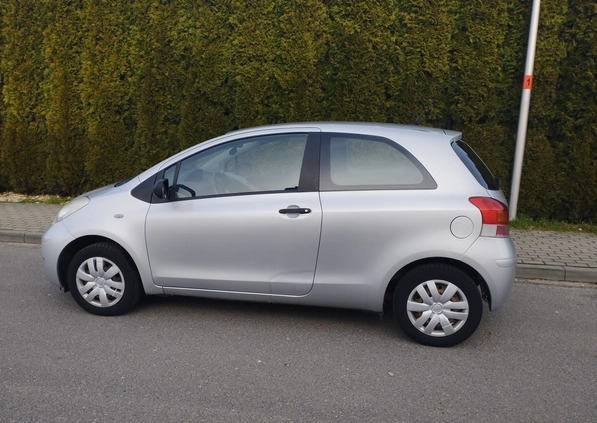 Toyota Yaris cena 10100 przebieg: 285724, rok produkcji 2009 z Krapkowice małe 79